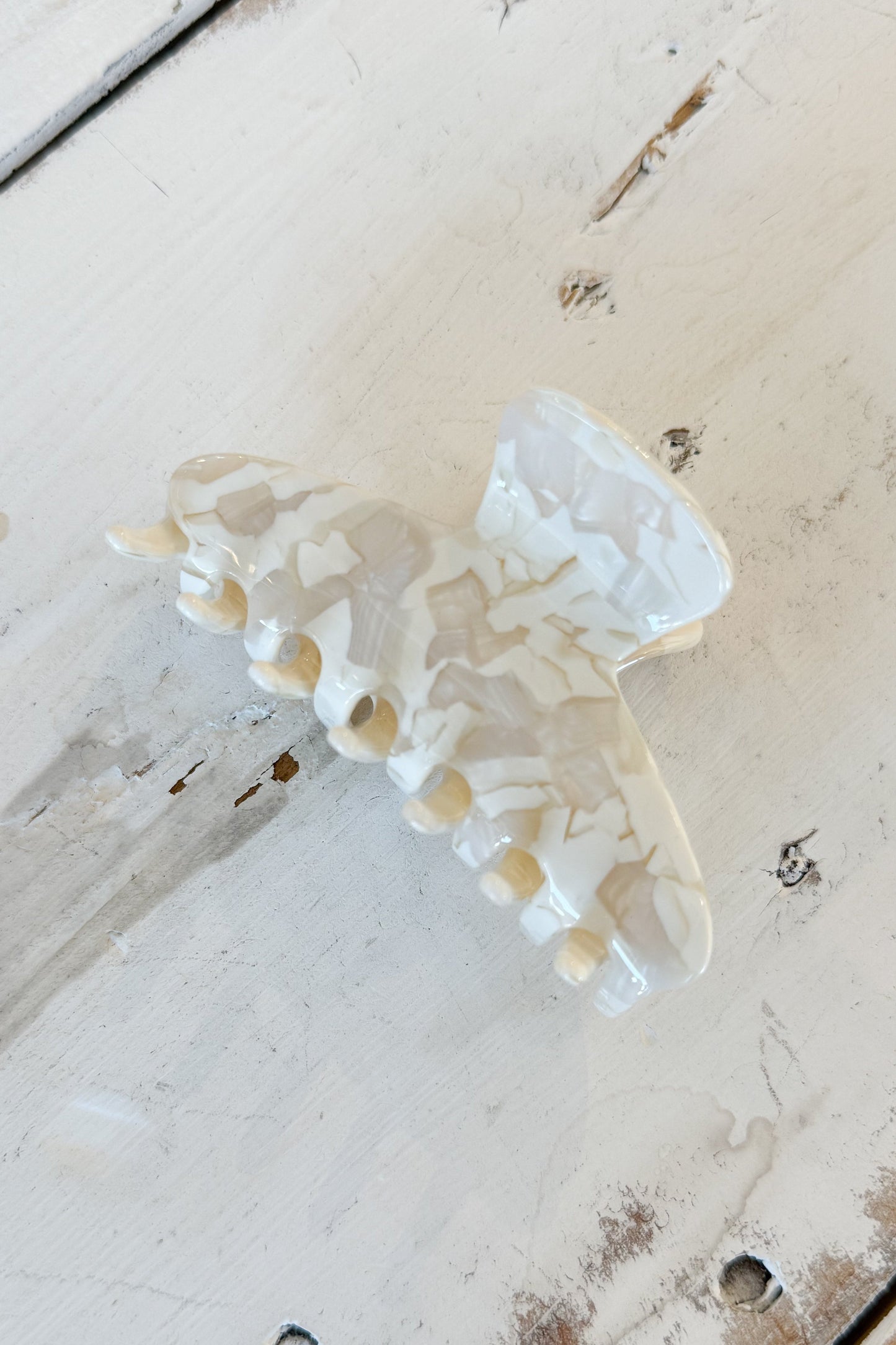 Medium Snowfall Claw Clip