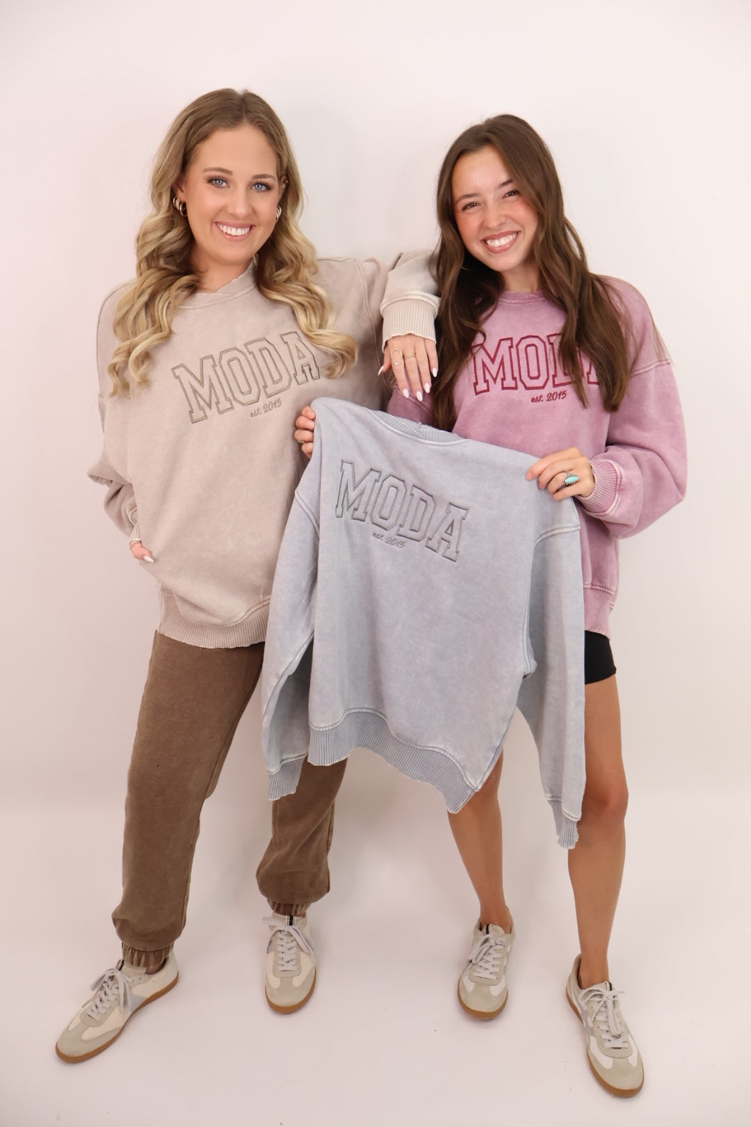 Moda Embroidered Oversized Pullover - Cranberry