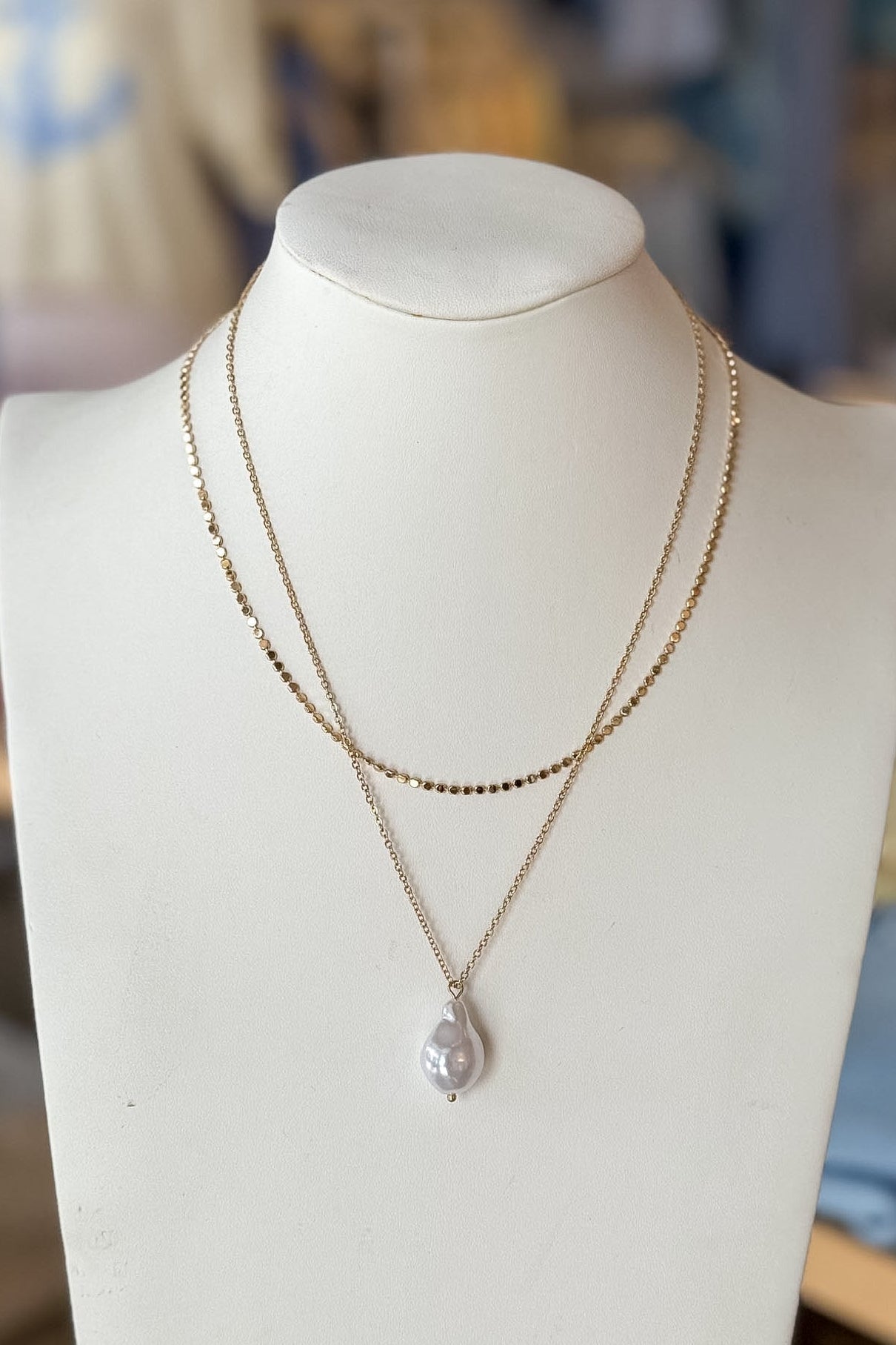 Double Gold Necklace with Freshwater Pearl