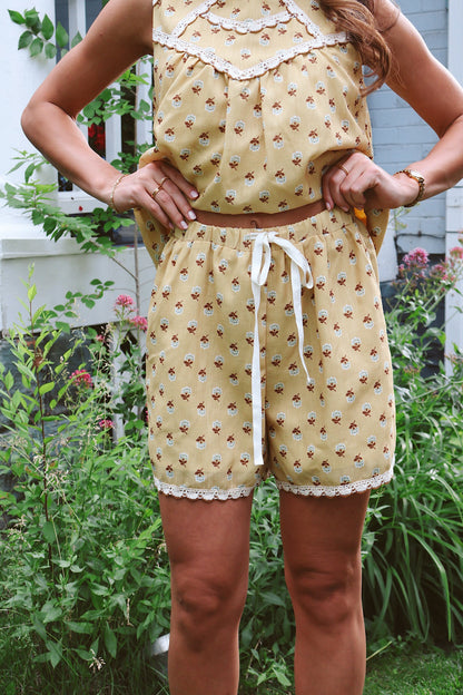 Flora Scalloped Shorts