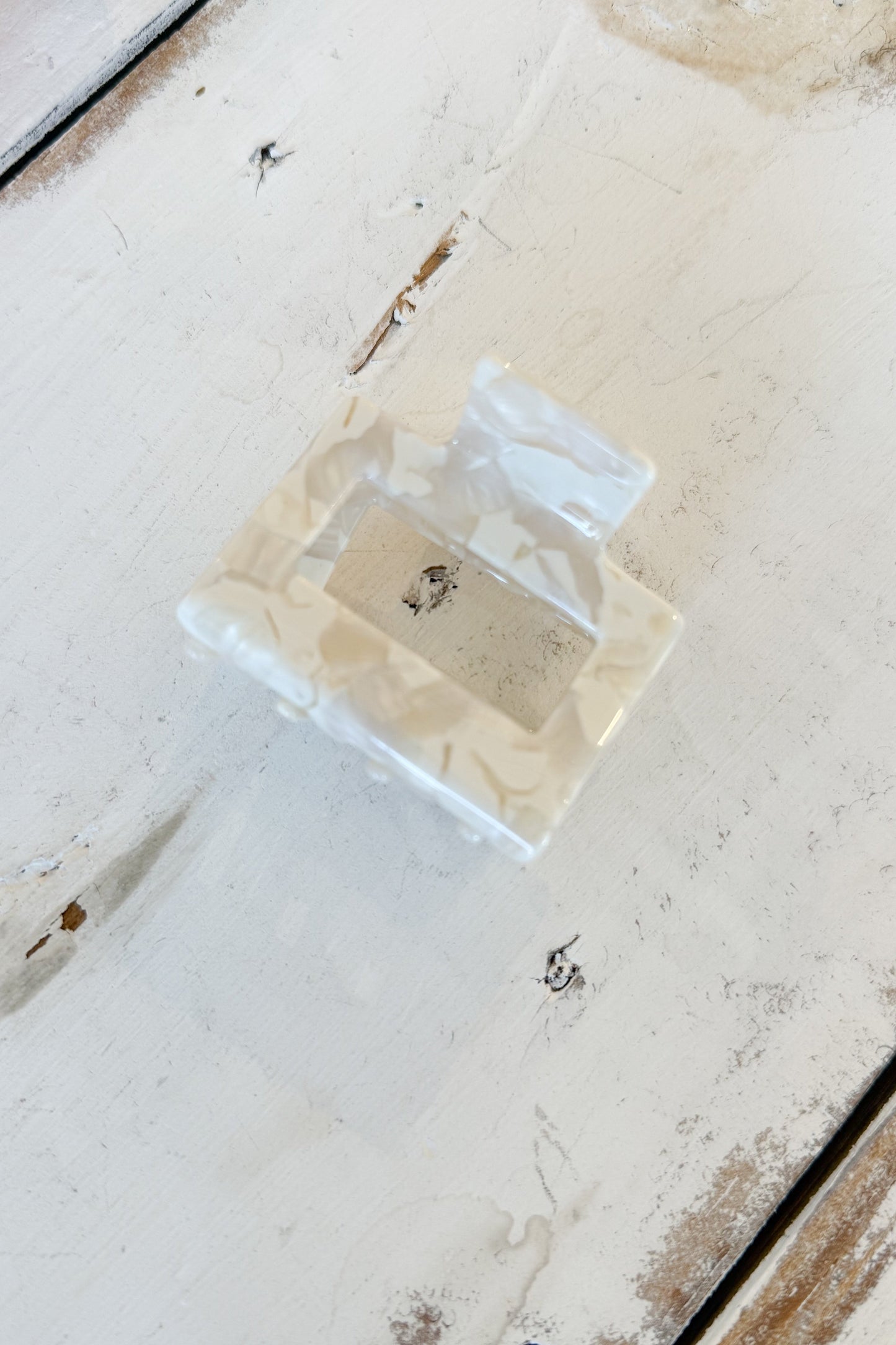 Mini Rectangle Snowfall Claw Clip