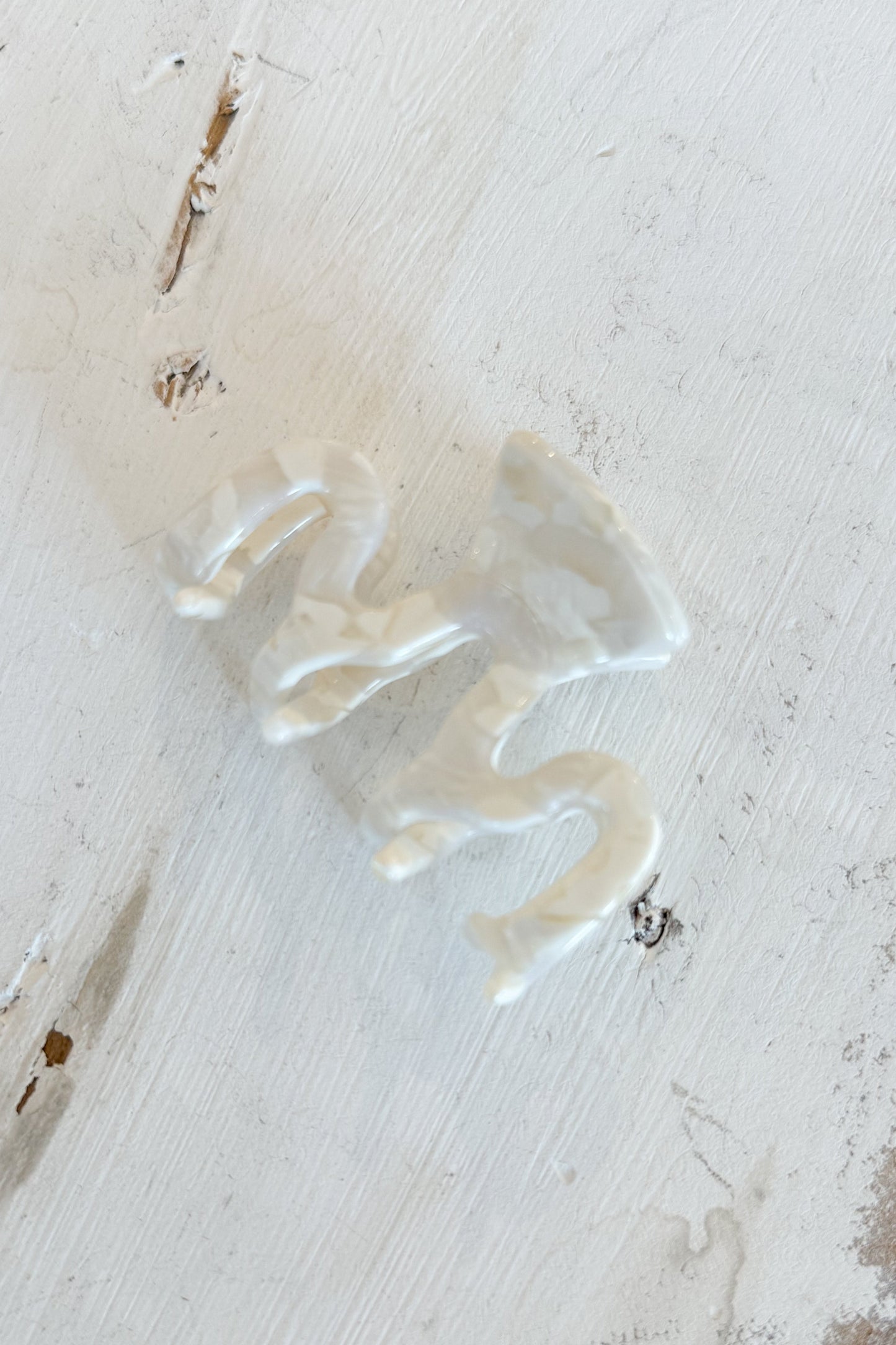 Mini Zig Zag Snowfall Claw Clip